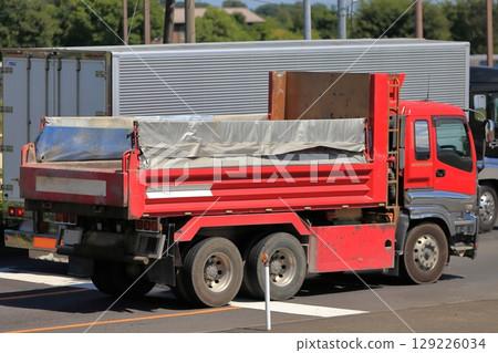 自卸車 自卸車 129226034