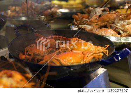 Hot steamed Blue Crabs, symbol of Maryland State and Ocean City Hot steamed Blue Crabs, symbol of Maryland State and Ocean City 129227307