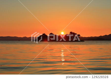 【島根縣】與がそば島和宍道湖的夕陽 129228328