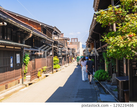 Summer in Hida Takayama, Kamisannomachi, old townscape 129228486