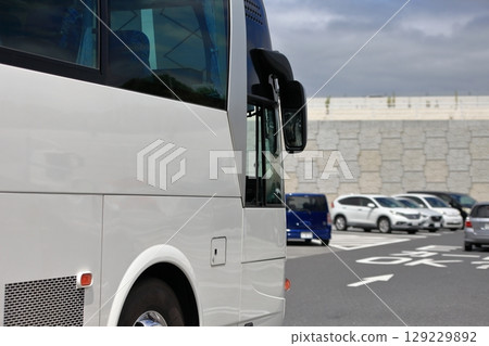 Large sightseeing bus 129229892