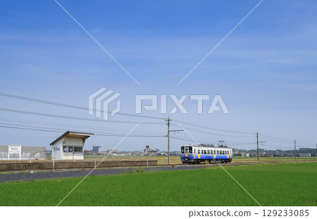 越前鐵路坂田站和6100系列列車 129233085