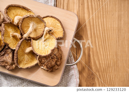 乾香菇 | 日本料理使用的乾食材圖片 129233120