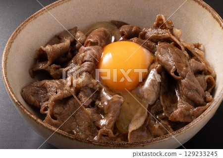 Sukiyaki on rice 129233245