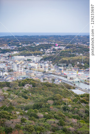從三重縣志摩市橫山展望台眺望的景色 從三重縣志摩市橫山展望台眺望的景色 129233697