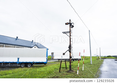 Arm-operated traffic signal at the abandoned Sassho Line Arm-operated traffic signal at the abandoned Sassho Line 129235026