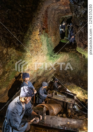 新潟縣佐渡市佐渡金山曾太湯坑 129235280