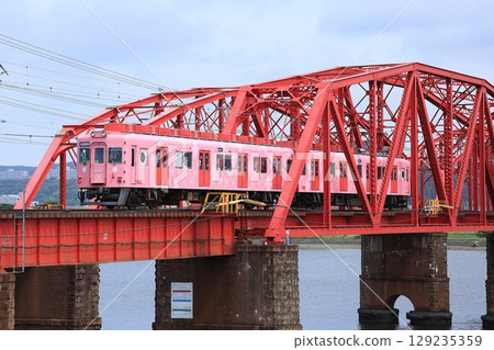 [南海]7100系～吉祥列車「幸」～（南海本線：紀之川～和歌山市內） 129235359
