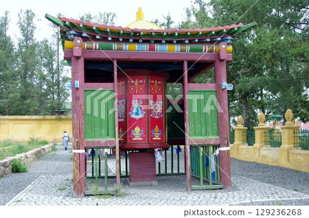 Giant prayer wheel at Gandan Monastery in Ulaanbaatar 129236268