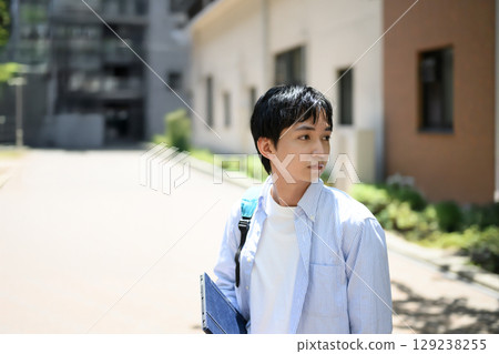大學生 129238255