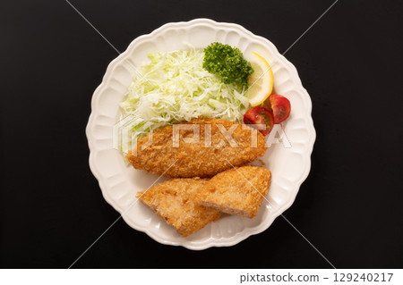 鮭魚碎肉排 129240217