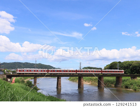 近鐵生駒線信貴三下站附近的大和川大橋 129241513