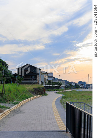 Takenohama Beach bathed in the sunset Takenohama Beach bathed in the sunset 129241664