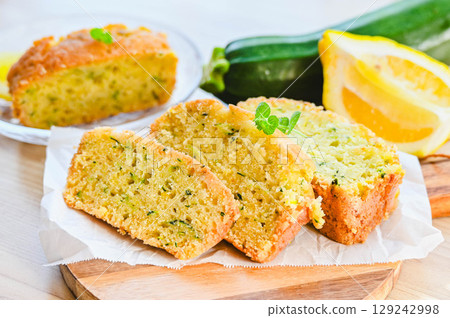 西葫蘆檸檬磅蛋糕 129242998