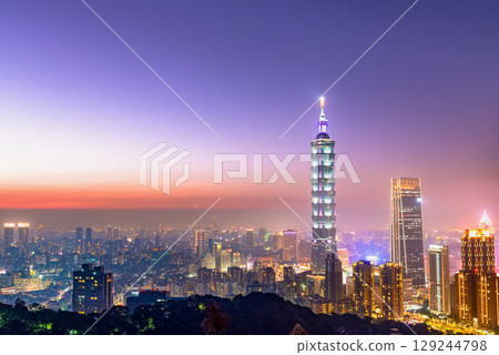 Jiufen Old Street is a narrow, winding alleyway with shops, teahouses, and restaurants that offers tourists a view of traditional Taiwanese life. Jiufen Old Street is a narrow, winding alleyway with shops, teahouses, and restaurants that offers tourists a view of traditional Taiwanese life. 129244798
