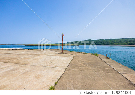 [北海道_網走市] 能取岬和能取湖 六月 七月 能取湖河口 129245001