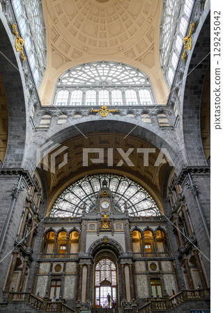 Entrance hall of Antwerpen-Centraal railway station the main railway station in Antwerp, Belgium Entrance hall of Antwerpen-Centraal railway station the main railway station in Antwerp, Belgium 129245042