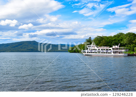 Summer Lake Akan Summer Lake Akan 129246228