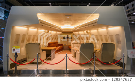 日本航空自衛隊公共關係中心政府飛機貴賓室展覽 129247657