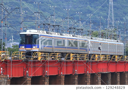[Nankai] 10000 series + 7100 series Limited Express "Southern" (Nankai Main Line: Kinokawa to Wakayama City) 129248829
