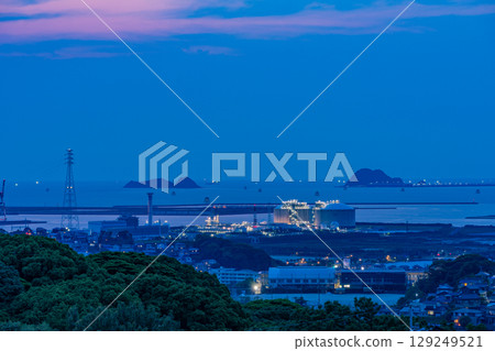 [Fukuoka Prefecture] Night view of Kitakyushu City and the coastal industrial area from Mt. Takato 129249521