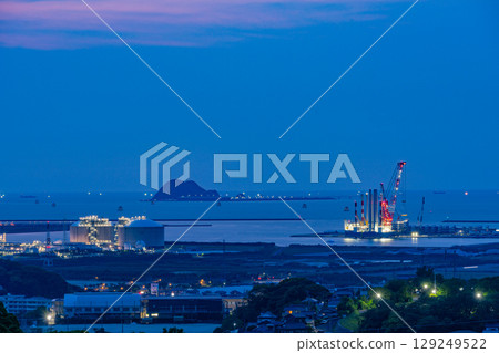 [Fukuoka Prefecture] Night view of Kitakyushu City and the coastal industrial area from Mt. Takato 129249522