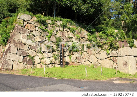 Yonago Castle Ruins 129250778