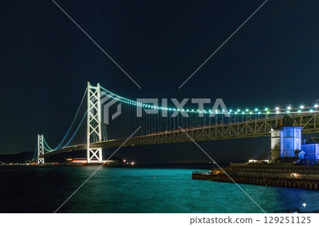 明石海峽大橋，照亮了 129251125