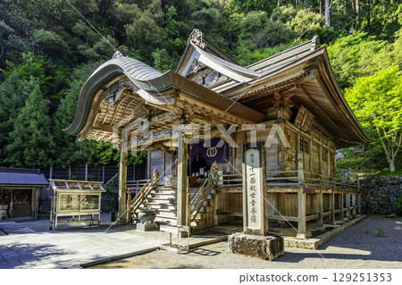 四國88所寺廟中第27座，高知縣安田町上峰寺本堂 129251353