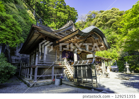 27th of the 88 Shikoku Temples, Kamimineji Temple, Main Hall, Yasuda Town, Kochi Prefecture 27th of the 88 Shikoku Temples, Kamimineji Temple, Main Hall, Yasuda Town, Kochi Prefecture 129251355