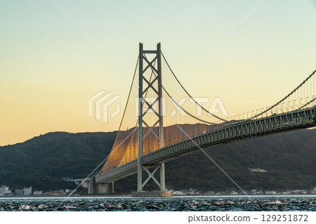 明石海峽大橋的黃昏 明石海峽大橋的黃昏 129251872