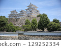 View of the castle towers from Sannomaru Square at Himeji Castle, a World Heritage Site 129252334