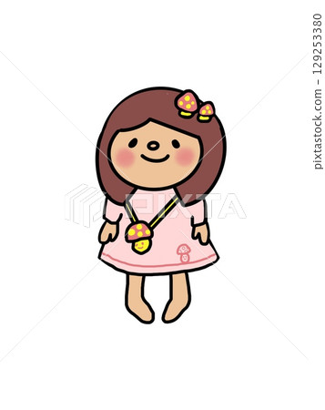 A cheerful girl wearing a mushroom shoulder bag and hairpin, who loves the taste of autumn. A cheerful girl wearing a mushroom shoulder bag and hairpin, who loves the taste of autumn. 129253380