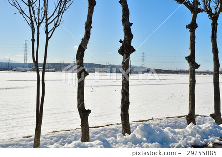 Manganji Temple Hasagi in winter (Niigata Prefecture) 129255085