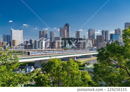 Tower apartment in Musashi-Kosugi, Kanagawa Prefecture 129256155