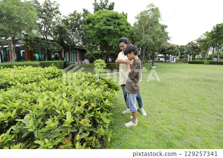 Outdoor Learning 129257341