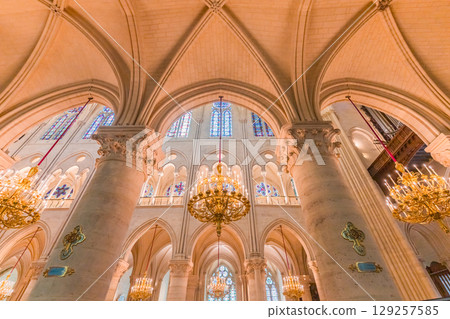 Notre-Dame cathedral, central nave, Paris, France 129257585