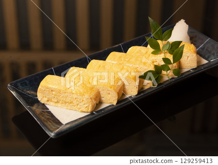 Dashi rolls egg 129259413