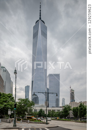 Lower Manhattan in New York City on cloudy morning Lower Manhattan in New York City on cloudy morning 129259623