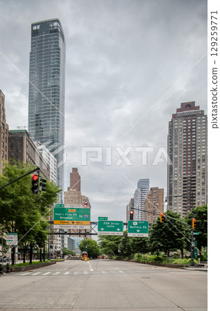 Lower Manhattan in New York City on cloudy morning 129259771