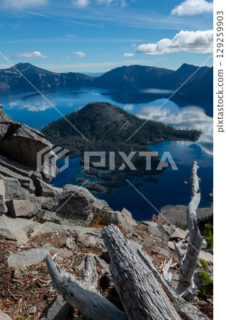 Lake view of the lake in the mountains Lake view of the lake in the mountains 129259903
