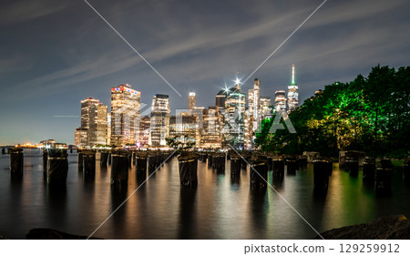 New York City skyline panorama with skyscrapers over East River 129259912