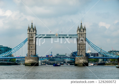 Tower Bridge in London, UK on cloudy day Tower Bridge in London, UK on cloudy day 129260072