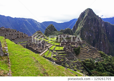 Machu Picchu ruins, Peru, South America Machu Picchu ruins, Peru, South America 129261705