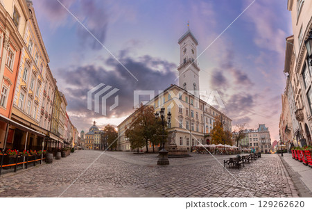 Market Square at dawn, Lviv, Ukraine 129262620
