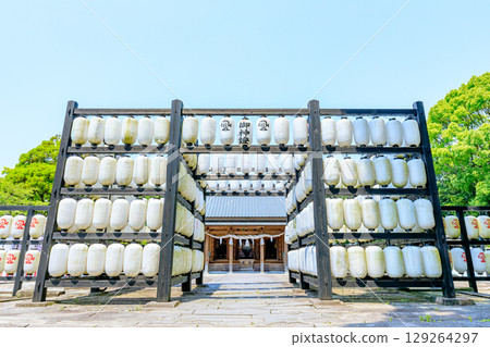 初夏的福岡縣柳川市三柱神社 初夏的福岡縣柳川市三柱神社 129264297