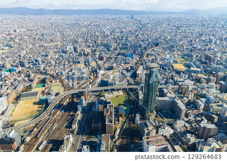 大阪城市景觀：阿倍野 Harukas，從 Harukas 300 眺望 129264683