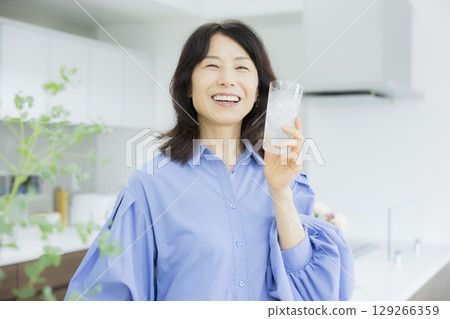 Tap water, drinking water, drink Tap water, drinking water, drink 129266359