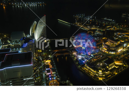 和心愛的人一起欣賞橫濱港未來夜景 129268338