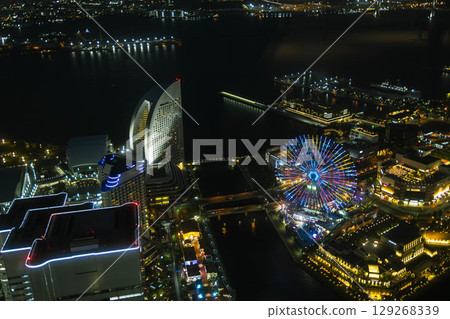和心愛的人一起欣賞橫濱港未來夜景 129268339